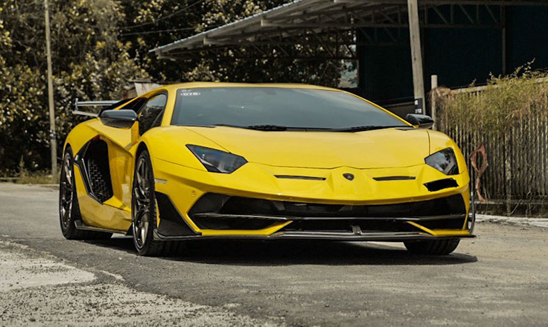 2012 Lamborghini Aventador LP700-4