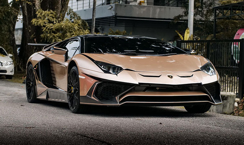 2012 Lamborghini Aventador LP700-4